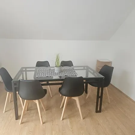 Work And 01 Neu Modernisiert Apartment *